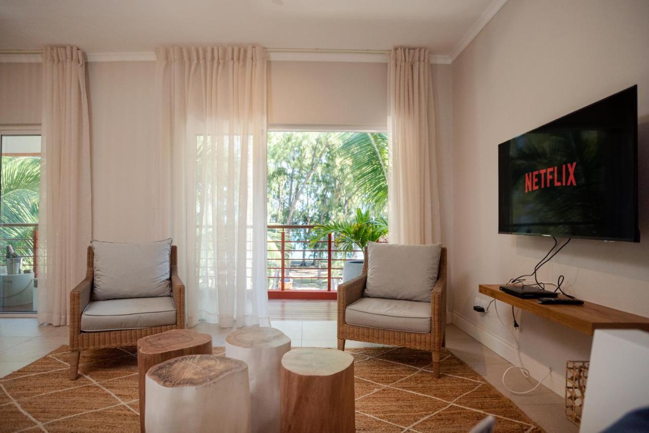 Flic-en-Flacq Blue Coral Beachfront Penthouse מראה חיצוני תמונה