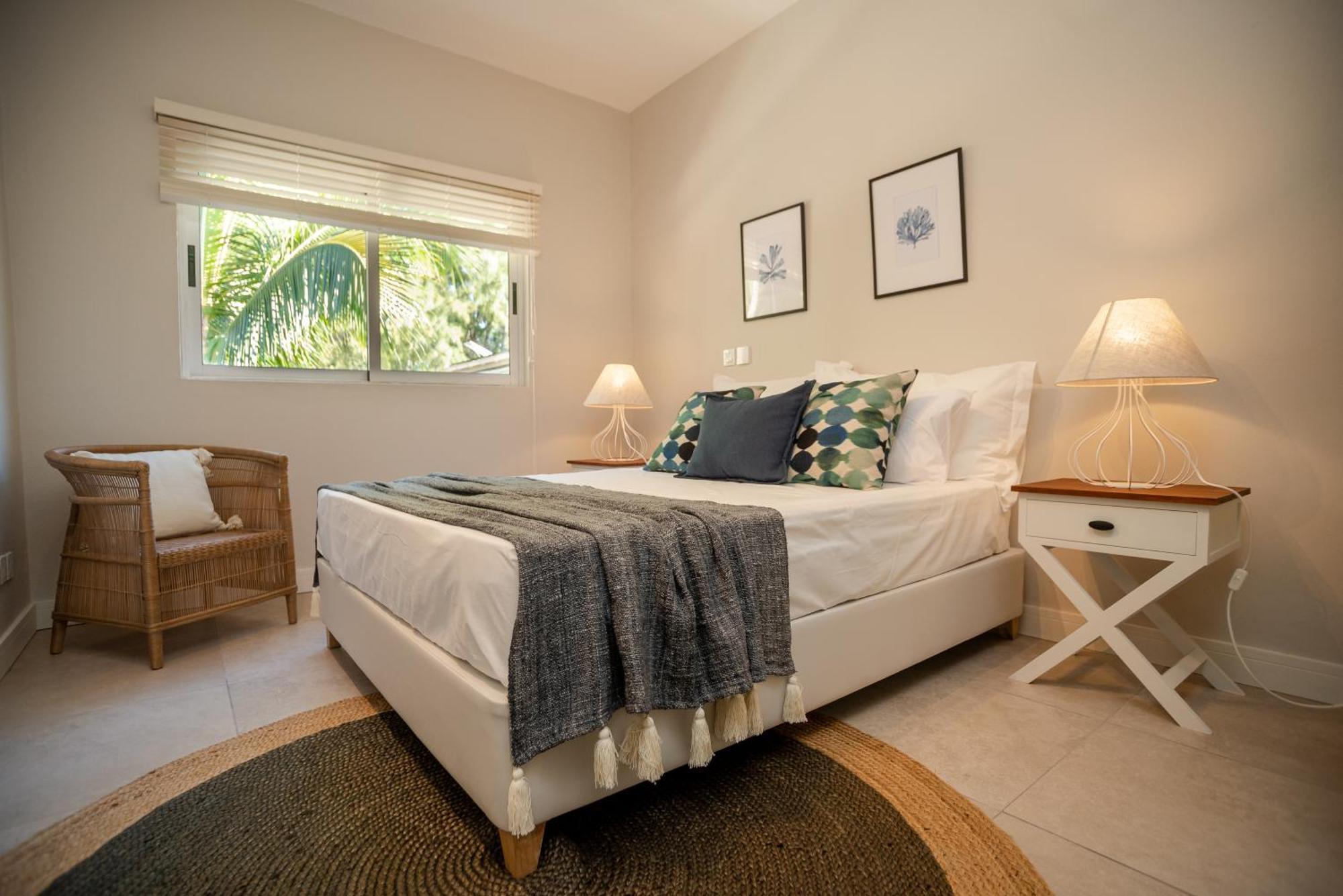 Flic-en-Flacq Blue Coral Beachfront Penthouse מראה חיצוני תמונה